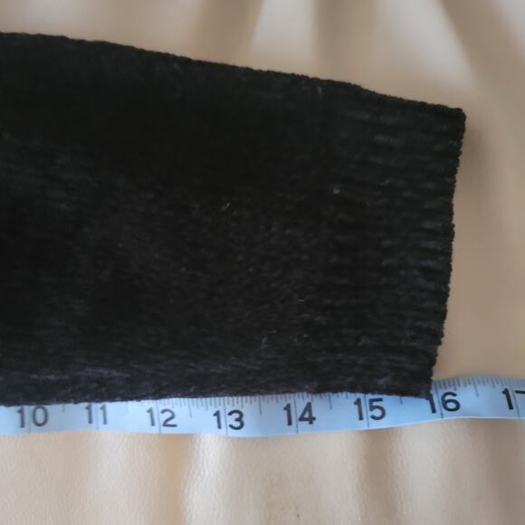 Alfred Dunner Women's Sweater Size PXL Snowflake and skaters design Front Zip - Picture 9 of 11